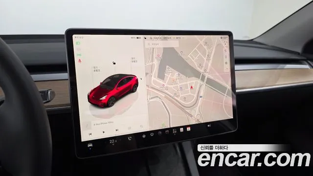 Tesla Model Y — Фото автомобиля 19