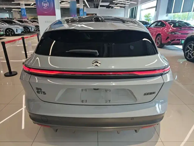 Nio ET5 Touring — Фото автомобиля 5