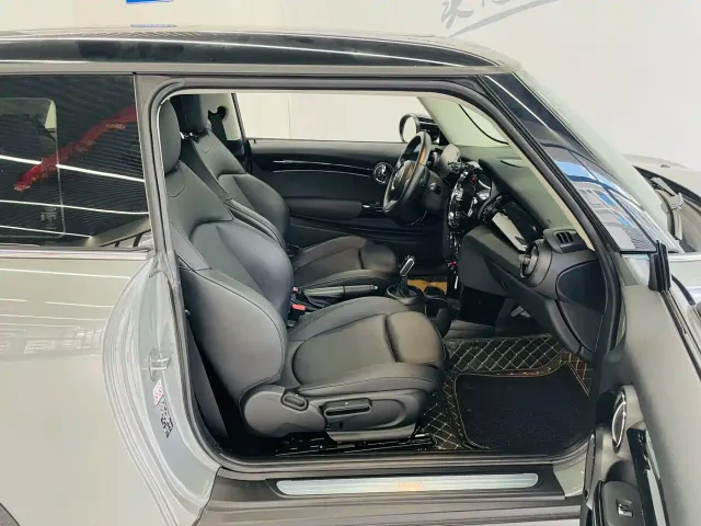 MINI Hatch — Фото автомобиля 9