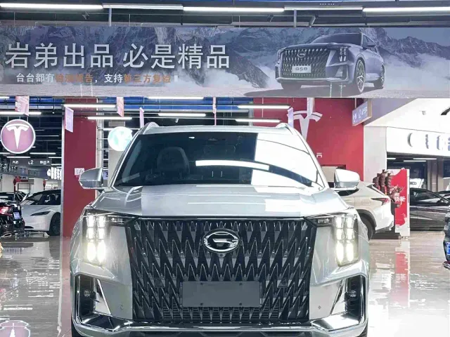 GAC Trumpchi GS8 — Фото автомобиля 3