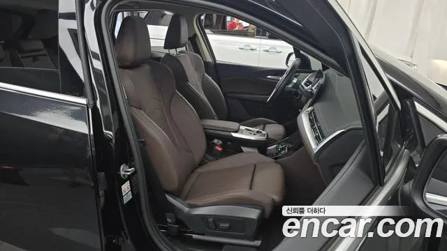 BMW 2 Series U06 — Фото автомобиля 15