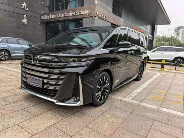 Toyota Vellfire — Фото автомобиля 3
