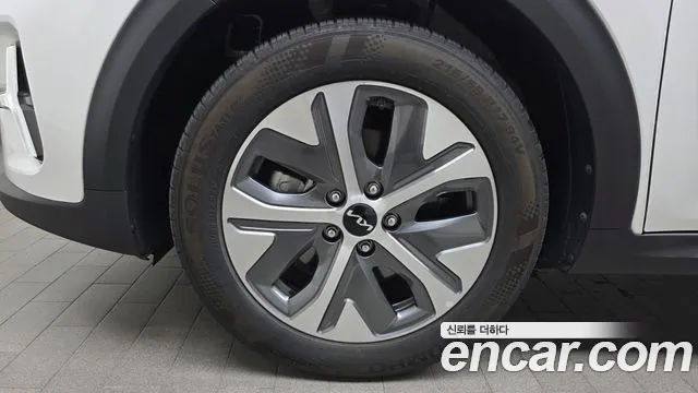 Kia Niro Niro Plus Earth — Фото автомобиля 5