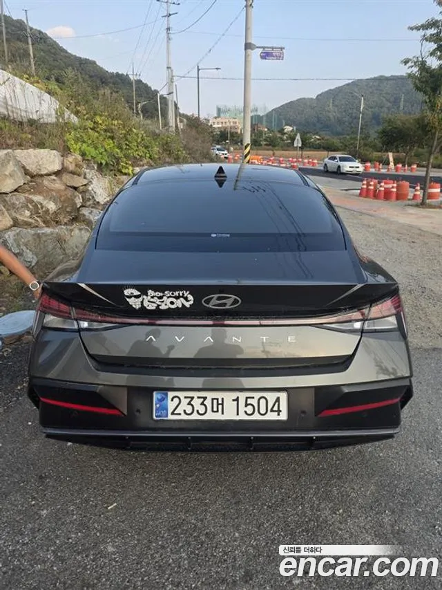 Hyundai Avante CN7 — Фото автомобиля 2
