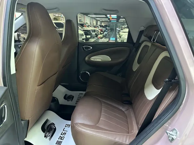 Wuling Bingo — Фото автомобиля 5