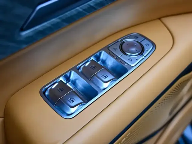 WEY WEY Alpine 2025 AWD Alpine 8 — Фото автомобиля 25
