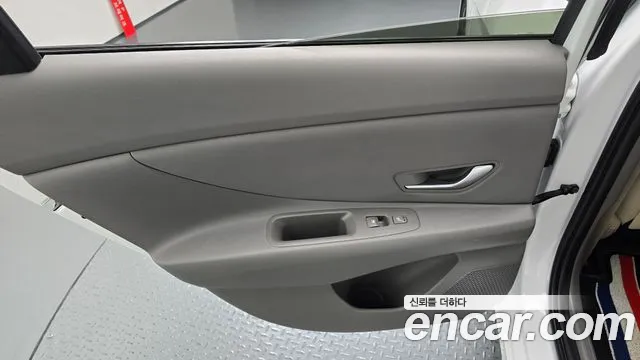 Hyundai Avante CN7 — Фото автомобиля 14