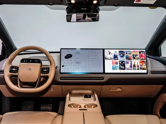 Li Auto i6 — Фото автомобиля 11