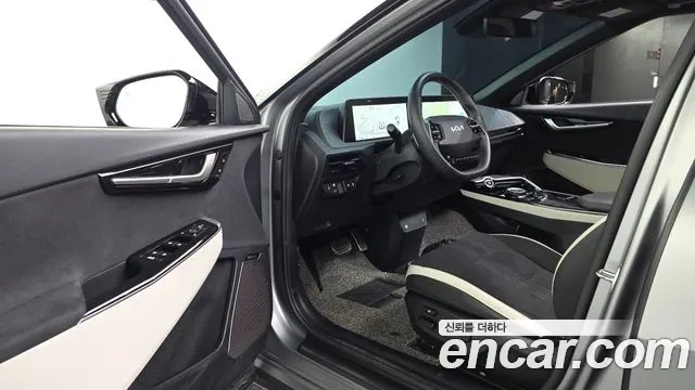 Kia EV6 — Фото автомобиля 10