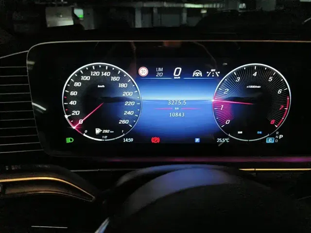 Mercedes-Benz GLE-Class — Фото автомобиля 4