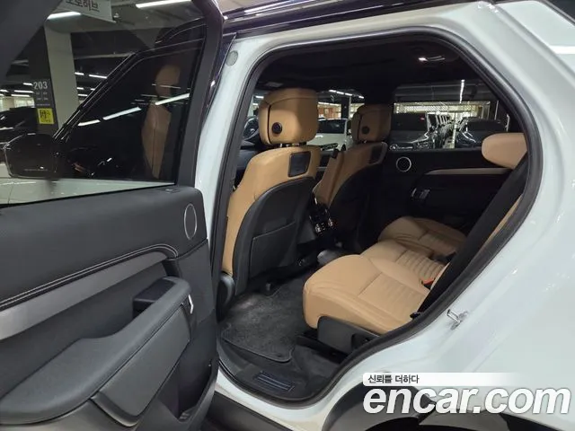 Land Rover Discovery — Фото автомобиля 9