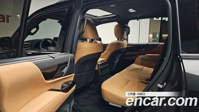 Lexus LX 4th Gen — Фото автомобиля 12