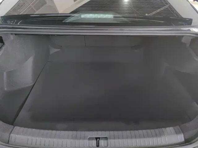 Volkswagen Passat — Фото автомобиля 4