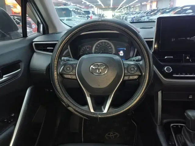 Toyota Corolla Cross — Фото автомобиля 10