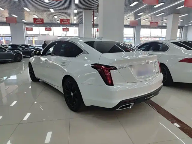 Cadillac CT5 — Фото автомобиля 4