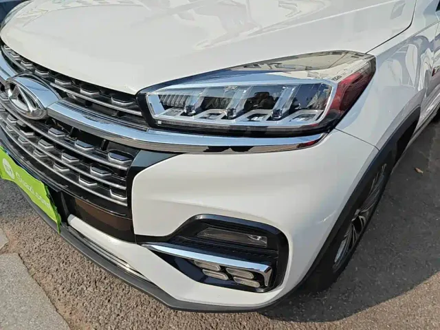 Chery Tiggo 8 — Фото автомобиля 23