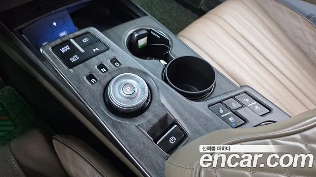Kia K8 K8 Hybrid — Фото автомобиля 9