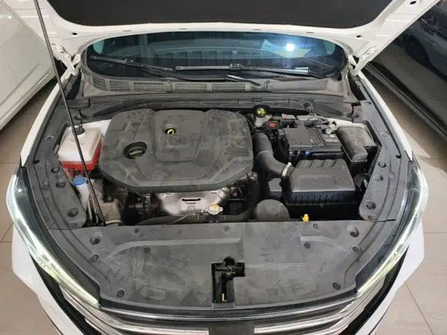 Changan Eado — Фото автомобиля 19