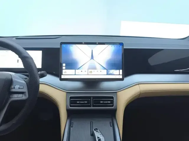BYD Song L DM-i — Фото автомобиля 13