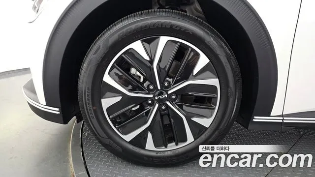 Kia EV6 — Фото автомобиля 3