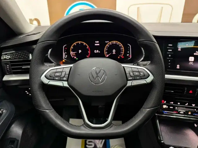 Volkswagen Passat — Фото автомобиля 11