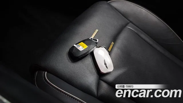 Genesis G90 Бензин 3.5 турбо AWD — Фото автомобиля 17