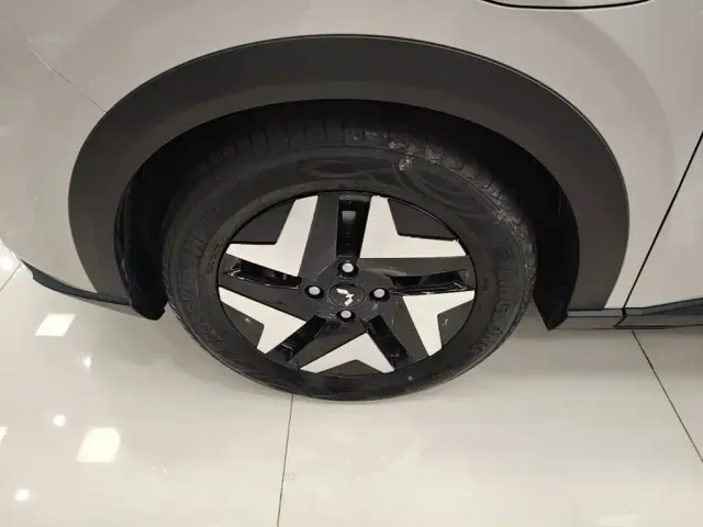 Wuling Motors Wuling Bingo S 2025 Model Base Version — Фото автомобиля 22