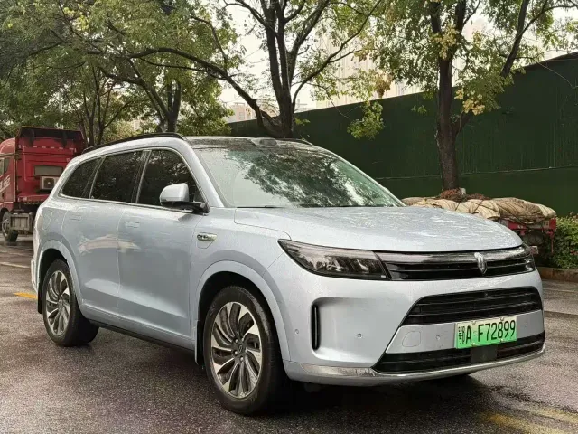 Aito M7 — Фото автомобиля 3
