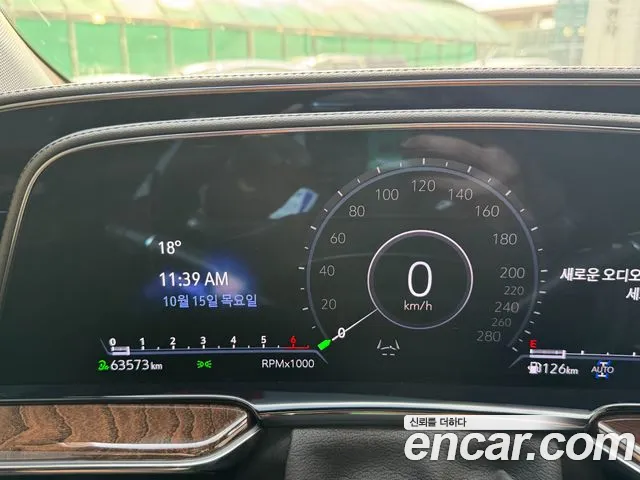 Cadillac Escalade — Фото автомобиля 15
