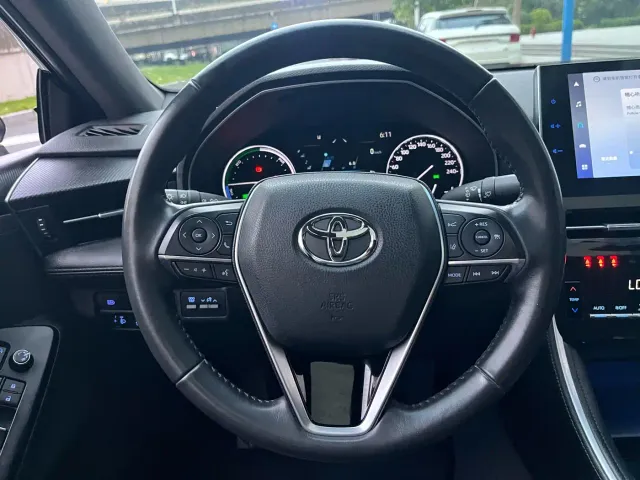 Toyota Avalon — Фото автомобиля 15