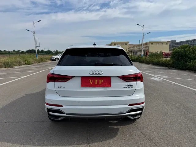 Audi Q3 — Фото автомобиля 22