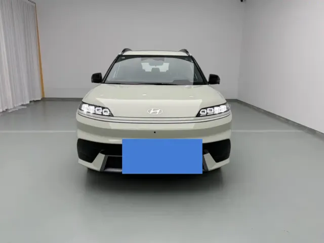 Hyundai ELEXIO — Фото автомобиля 3