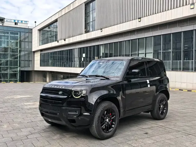Фотография автомобиля — Land Rover Defender