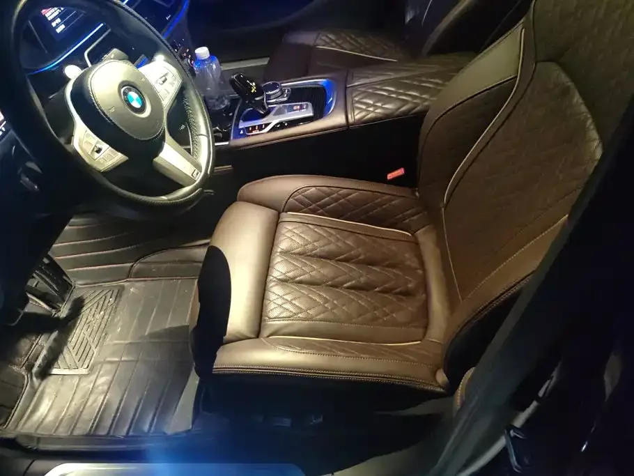 BMW BMW 7 Series 2022 740Li Exclusive M Sport Package — Фото автомобиля 8
