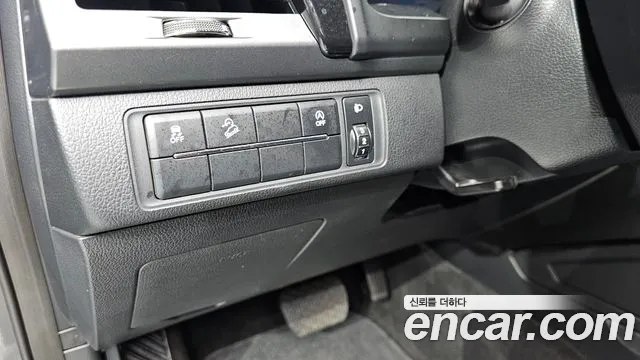 KG_Mobility_Ssangyong Rexton Новый Rexton Sport Дизель 2.2 4WD — Фото автомобиля 18