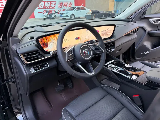 Buick Envision Plus — Фото автомобиля 4