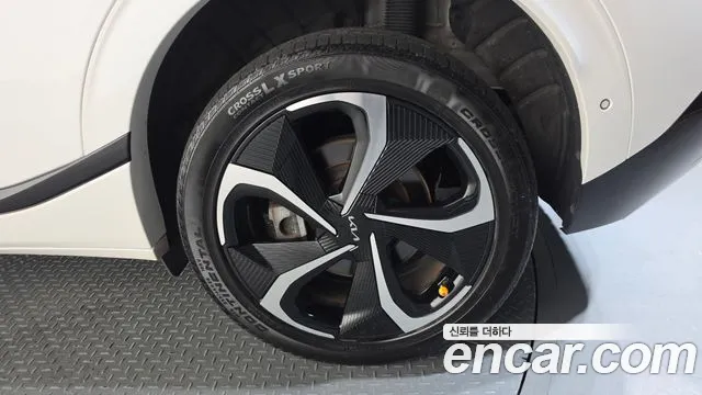 Kia EV6 — Фото автомобиля 17