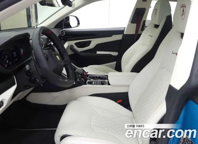Lamborghini Urus — Фото автомобиля 8