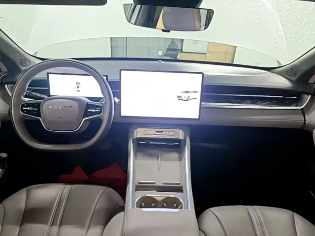 Roewe M7 DMH — Фото автомобиля 9