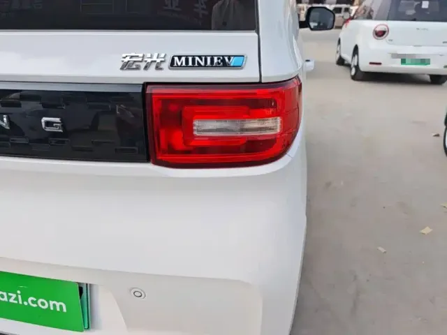 Wuling Hongguang Mini EV — Фото автомобиля 7