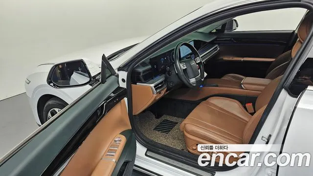 Hyundai Grandeur GN7 — Фото автомобиля 10