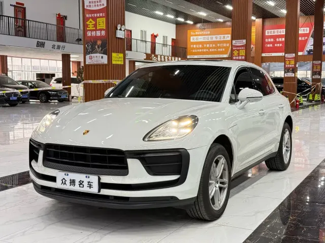 Фотография автомобиля — Porsche Macan