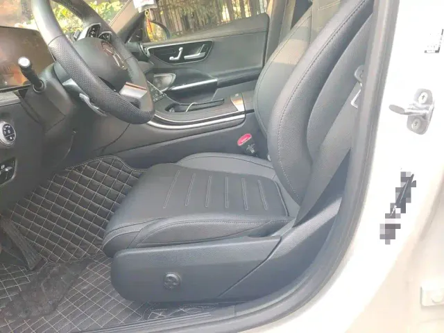 Mercedes-Benz C-Class — Фото автомобиля 11