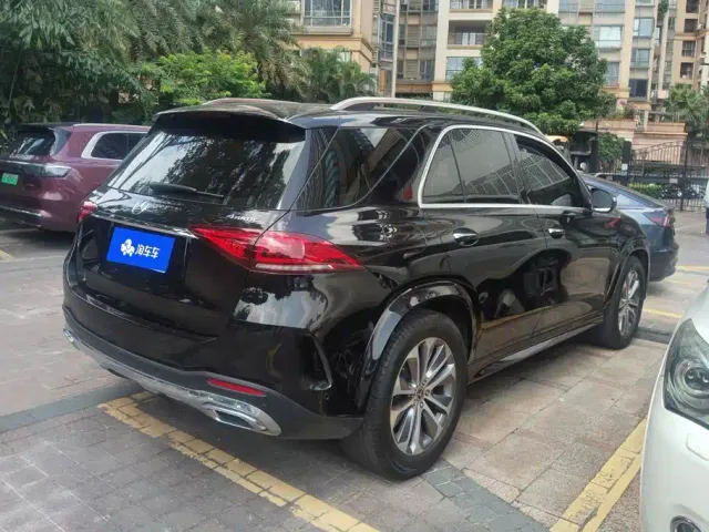 Mercedes-Benz GLE-Class — Фото автомобиля 3