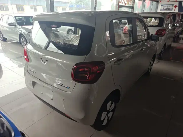 Wuling Hongguang Mini EV — Фото автомобиля 6