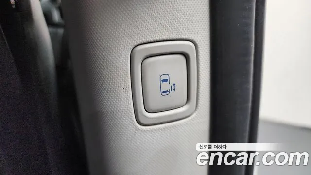 Hyundai Staria Staria L3.5 Инвалидная коляска Подъёмник/Slope — Фото автомобиля 14