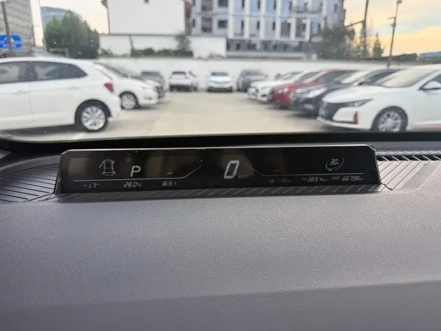 Nezha Auto Nezha AYA 2023 Model 401 — Фото автомобиля 10