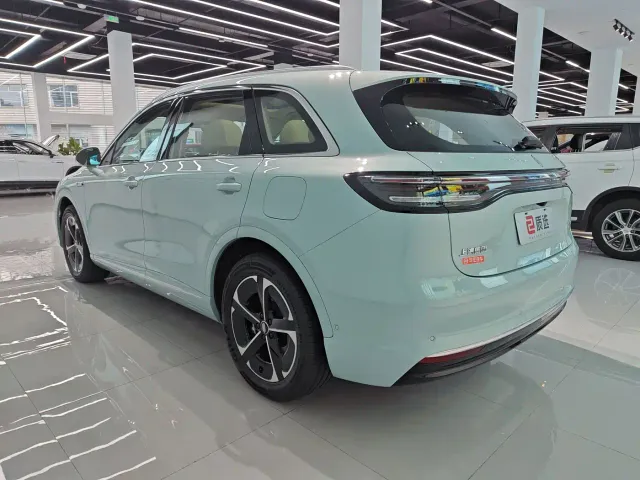 Shangjie SUV — Фото автомобиля 3