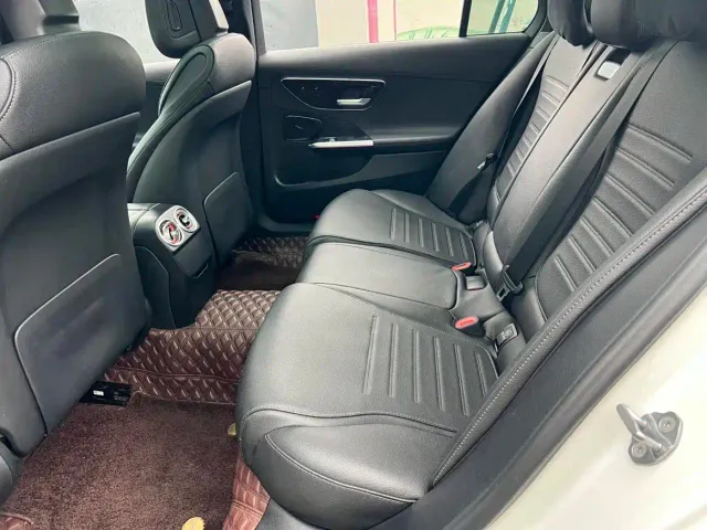 Mercedes-Benz C-Class — Фото автомобиля 9