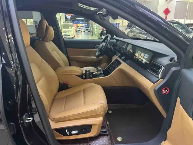 Li Auto ONE — Фото автомобиля 9